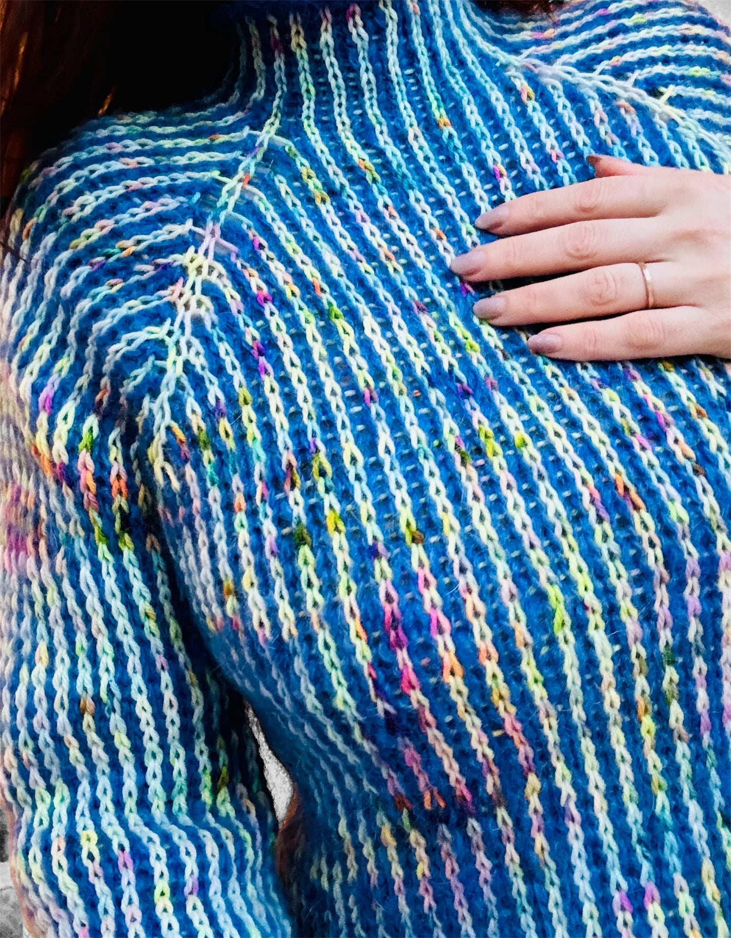 Paloma sweater voksen strikkekit- med gratis opskrift