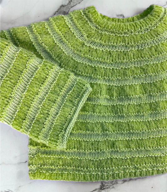 Lavendel sweater junior strikkekit med gratis opskrift